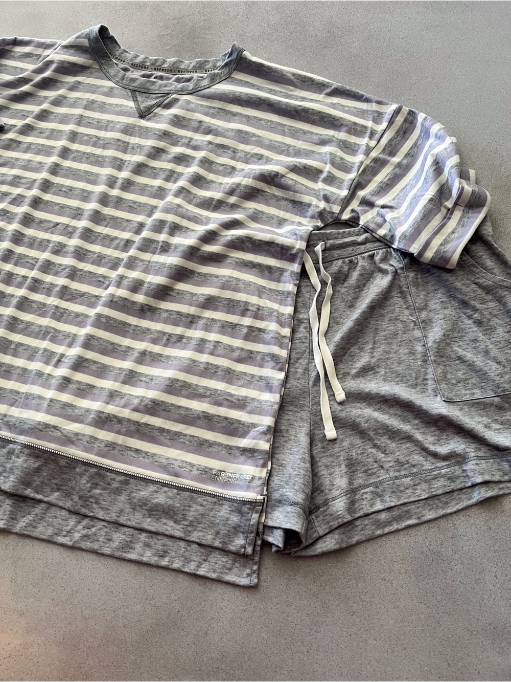 Cuddl Duds Gray Striped Lounge Tee and Shorts Size L